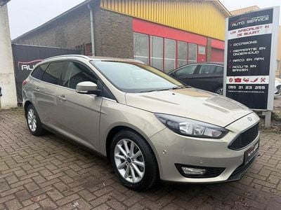 Grijs Gebruikt 2016 Ford Focus Titanium Stationwagen | € 11.999 (Super prijs)