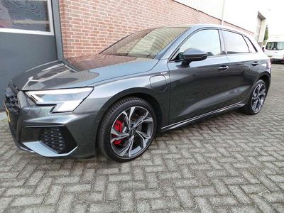 Occasion Audi A3 Sportback e-tron S-Line 2022 Grijs (metallic) Hatchback
