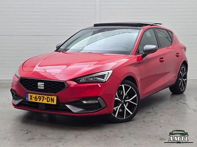 Rood Gebruikt 2020 Seat Leon Hatchback | € 22.900