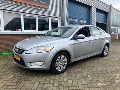 tweedehands Ford Mondeo 2.0-16V Ghia luxe