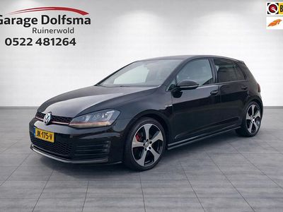 Zwart Occasion 2014 VW Golf VII Sound Hatchback | € 15.950 (Eerlijke prijs)