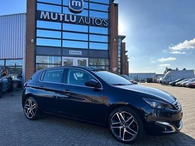 Occasion Peugeot 308 156 PK (114 kW) 2013 Paars Hatchback