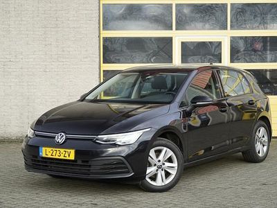 Zwart Gebruikt 2021 VW Golf VIII Life Hatchback | € 15.950 (Eerlijke prijs)
