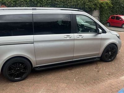 Mercedes V250