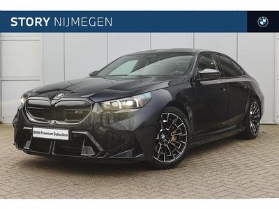 M carbonschwarz (donker zwart metallic) Occasion 2024 BMW M5 Comfort Edition Sedan | € 134.950 (Iets duurder)