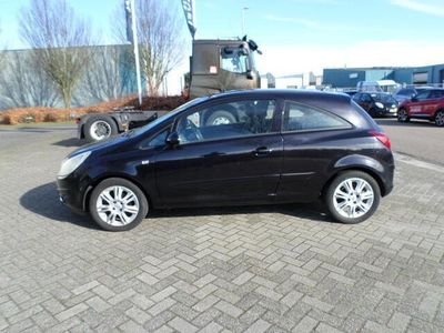 tweedehands Opel Corsa 1.2-16V Cosmo