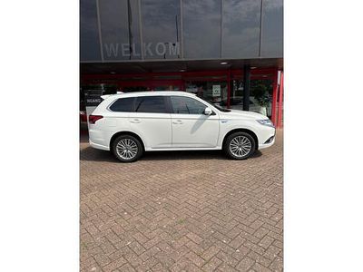 Wit Gebruikt 2020 Mitsubishi Outlander SUV | € 21.495 (Eerlijke prijs)