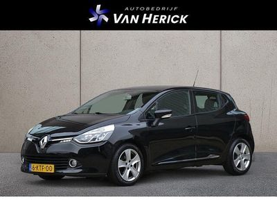Zwart (metallic) Occasion 2013 Renault Clio IV Expression Hatchback | € 6.945 (Eerlijke prijs)