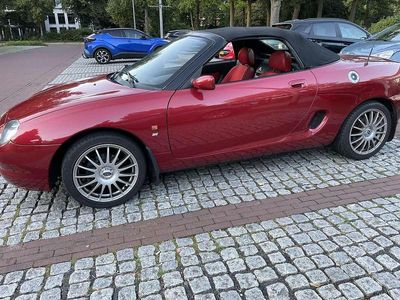 MG F