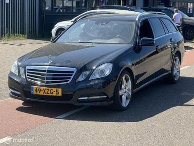 Mercedes 220