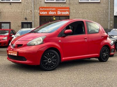 tweedehands Toyota Aygo 1.0-12V + 5Drs Airco Elec Pakket Nw Apk