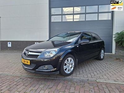 Opel Astra GTC