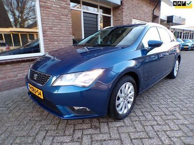 Blauw (metallic) Occasion 2014 Seat Leon ST Style Stationwagen | € 6.900 (Iets duurder)