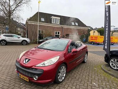 Rood (metallic) Occasion 2007 Peugeot 207 CC Sport Cabriolet | € 2.950 (Iets duurder)