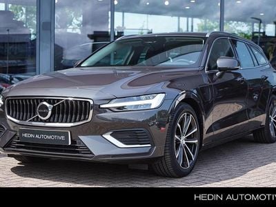 Platinum grey Gebruikt 2024 Volvo V60 Core Stationwagen | € 39.995 (Goede deal)