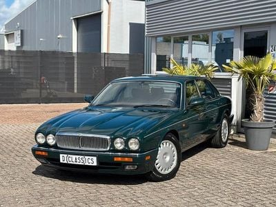 Groen Occasion 1996 Jaguar X300 Sedan | € 8.450