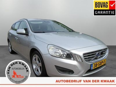 tweedehands Volvo V60 1.6 T4 Momentum