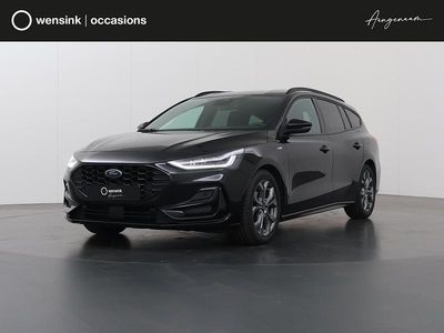 Zwart Gebruikt 2023 Ford Focus ST-Line X Stationwagen | € 25.330 (Eerlijke prijs)
