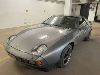 Grijs Occasion 1986 Porsche 928 Coupé | € 29.900