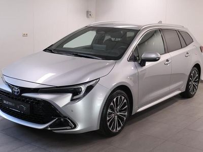 Zilver Gebruikt 2025 Toyota Corolla Hybrid Premium Stationwagen | € 31.894