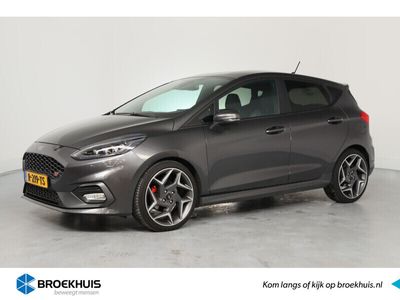 tweedehands Ford Fiesta 1.5 EcoBoost ST-3 | Dealer Onderhouden! | Winter Pack | B&O | LED | Navi | ECC | Recaro Sportstoelen | Keyless | 18'' Lichtmetalen Velgen | Parkeersensoren