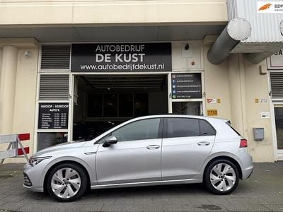 Occasion VW Golf VIII IQ Drive 150 PK (110 kW) 2021 Grijs Hatchback