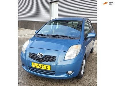 Blauw (metallic) Gebruikt 2007 Toyota Yaris Sol Hatchback | € 5.750 (Eerlijke prijs)