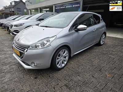 Grijs Gebruikt 2012 Peugeot 208 Allure Hatchback | € 6.999 (Eerlijke prijs)
