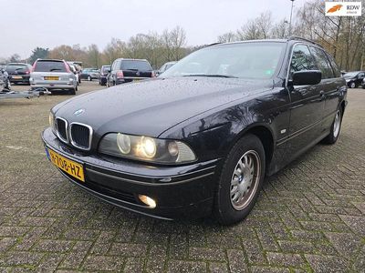 BMW 525