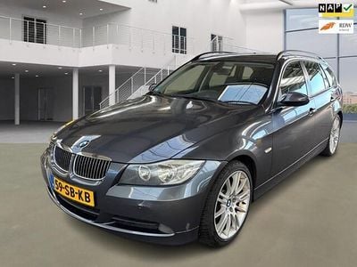 BMW 325
