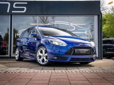 tweedehands Ford Focus 2.0 EcoBoost ST-3|Leder|Climate|Cruise|Stuurwielbe