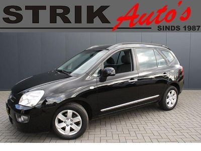Zwart Gebruikt 2008 Kia Carens MPV | € 2.183