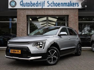 Grijs Occasion 2023 Kia Niro SUV | € 29.440 (Eerlijke prijs)