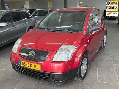 Rood (metallic) Gebruikt 2006 Citroën C2 Hatchback | € 1.250 (Eerlijke prijs)