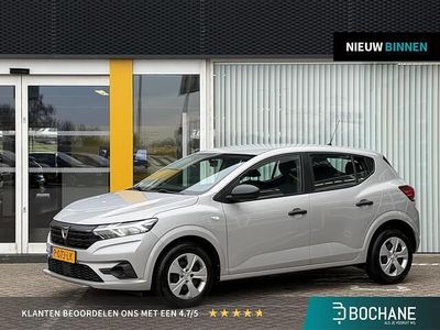 Grijs Occasion 2022 Dacia Sandero Essentiel Hatchback | € 11.950 (Eerlijke prijs)
