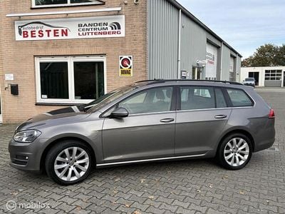 Grijs (metallic) Gebruikt 2014 VW Golf VII Highline Stationwagen | € 10.995 (Eerlijke prijs)