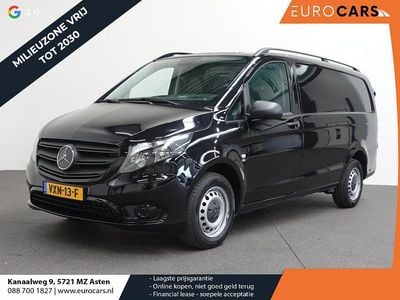 Zwart Occasion 2023 Mercedes Vito Van | € 35.490 (Goede deal)