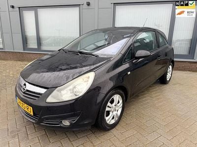 Zwart (metallic) Occasion 2007 Opel Corsa Sport Hatchback | € 3.250 (Eerlijke prijs)