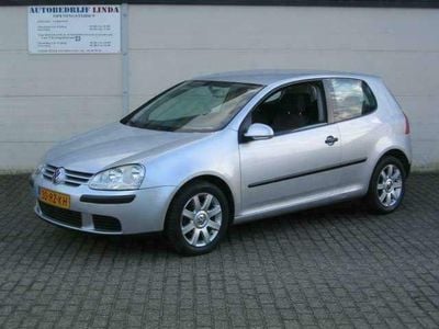 Occasion VW Golf IV Trendline 105 PK (77 kW) 2005 Grijs Hatchback