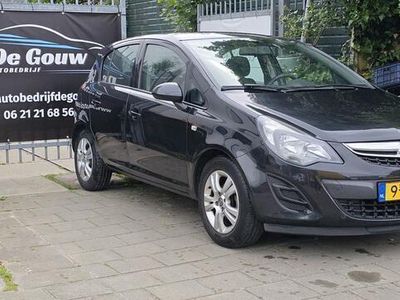Zwart Gebruikt 2014 Opel Corsa Hatchback | € 4.999 (Eerlijke prijs)