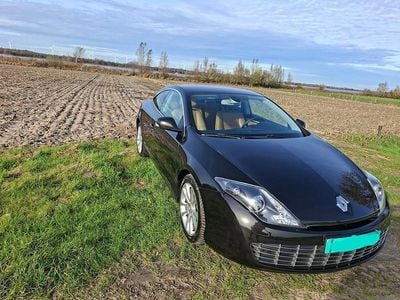 Zwart (metallic) Occasion 2009 Renault Laguna Coupé Dynamique Coupé | € 4.500