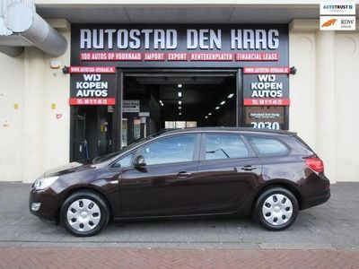 tweedehands Opel Astra Sports Tourer 1.4 Turbo Cosmo Automaat Airco PDC