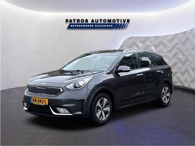 Grijs Gebruikt 2016 Kia Niro First Edition SUV | € 10.750 (Eerlijke prijs)