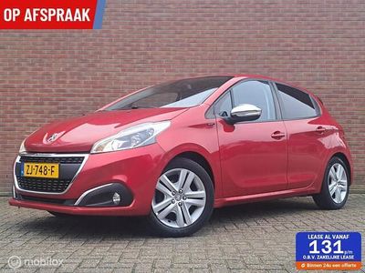 Rood Occasion 2019 Peugeot 208 Signature Sky Hatchback | € 7.950 (Eerlijke prijs)