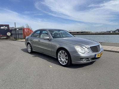 Grijs Gebruikt 2008 Mercedes E220 Avantgarde Sedan | € 9.950