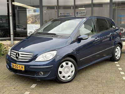 tweedehands Mercedes B200 Automaat / Cruise control / Leder bekleding