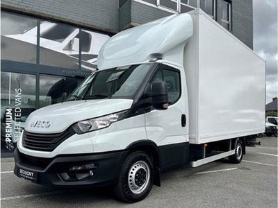 Wit Gebruikt 2023 Iveco Daily Van | € 44.975