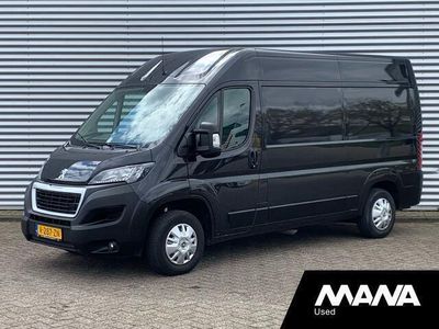 tweedehands Peugeot Boxer 330 140pk 2.0 BlueHDI L2H2 Premium Pack Airco LED Camera Cruise Sensoren Navi Trekhaak Bijrijdersbank