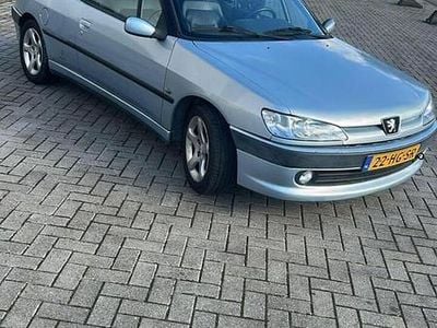 Peugeot 306
