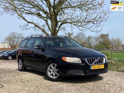 tweedehands Volvo V70 2.0 Kinetic | Navi + Cruise + Clima Nu ¤ 4.975,-!!!